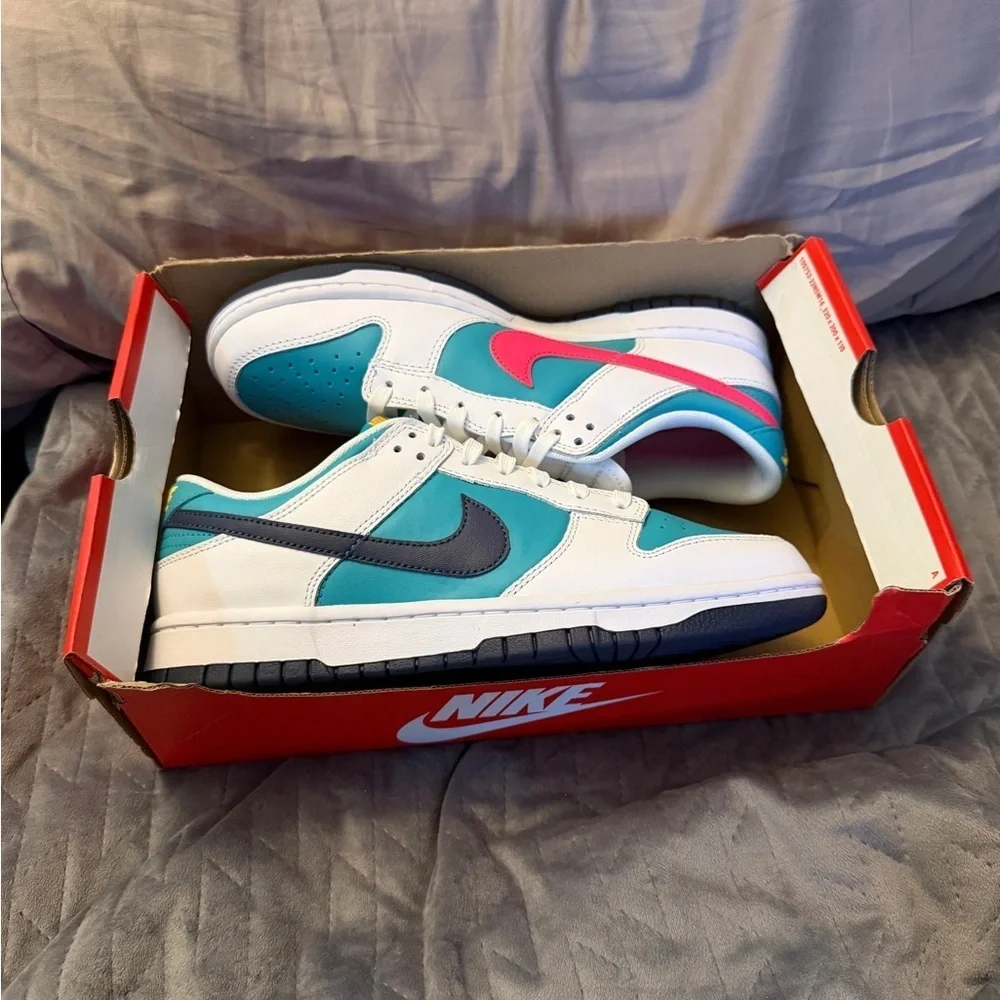 Nike  Dunk low ‘Dusty cactus’ Brand new